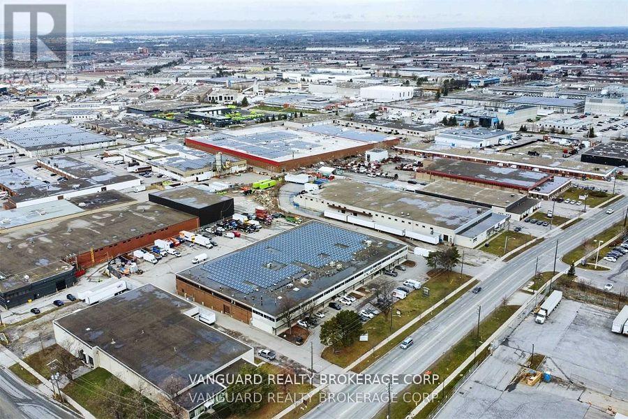 3 - 78 Signet Drive, Toronto, Ontario  M9L 1T2 - Photo 8 - W12710712