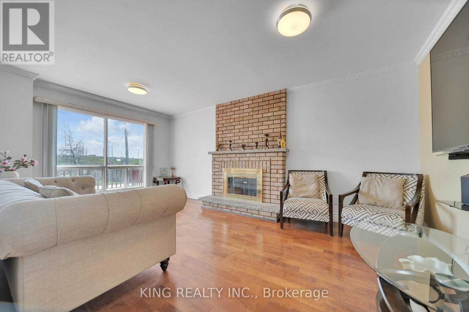 2606 Ambercroft Trail, Mississauga, Ontario  L5M 4K3 - Photo 11 - W12710718