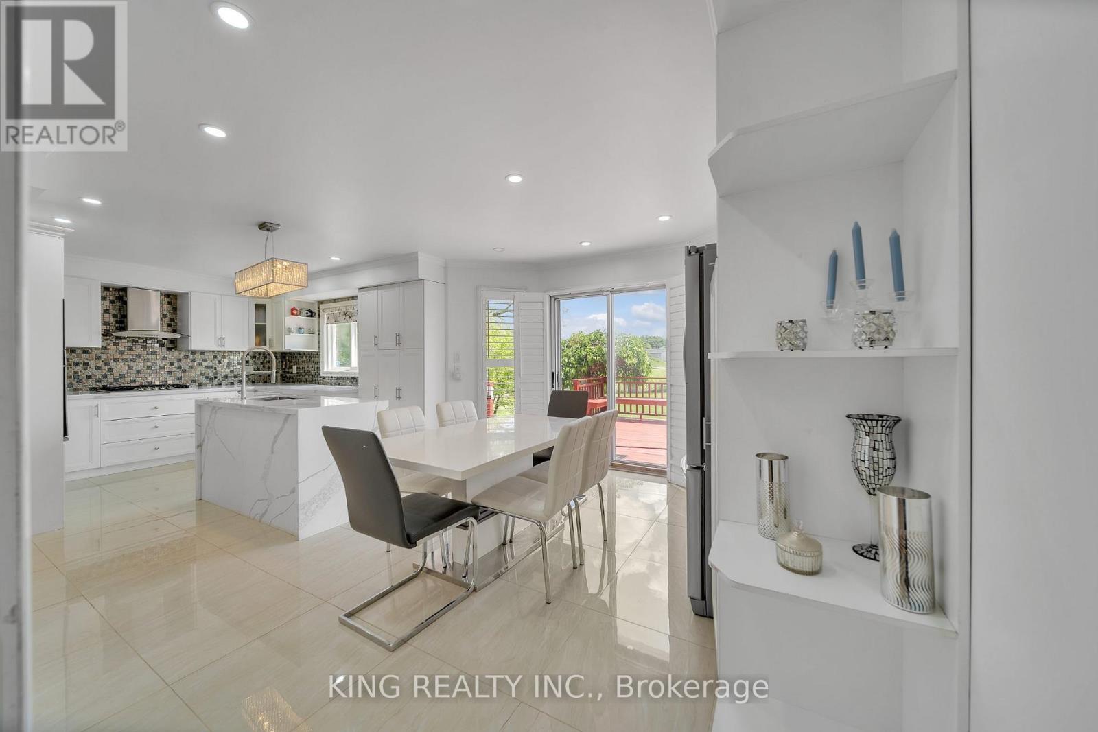 2606 Ambercroft Trail, Mississauga, Ontario  L5M 4K3 - Photo 15 - W12710718