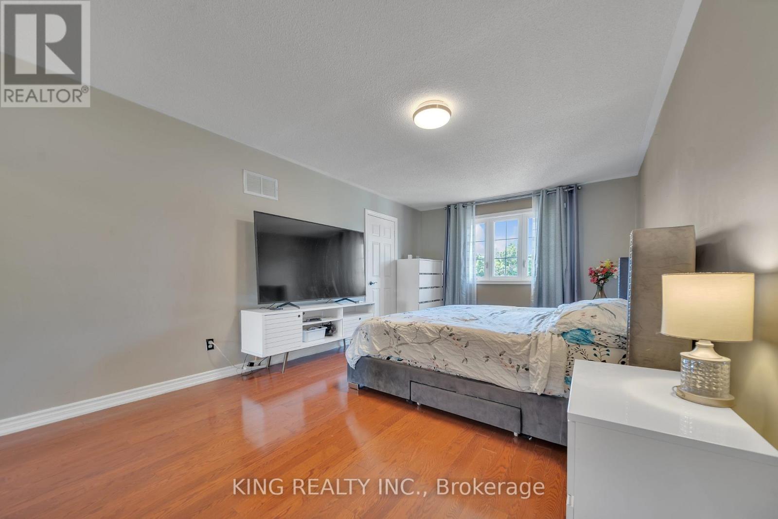 2606 Ambercroft Trail, Mississauga, Ontario  L5M 4K3 - Photo 28 - W12710718