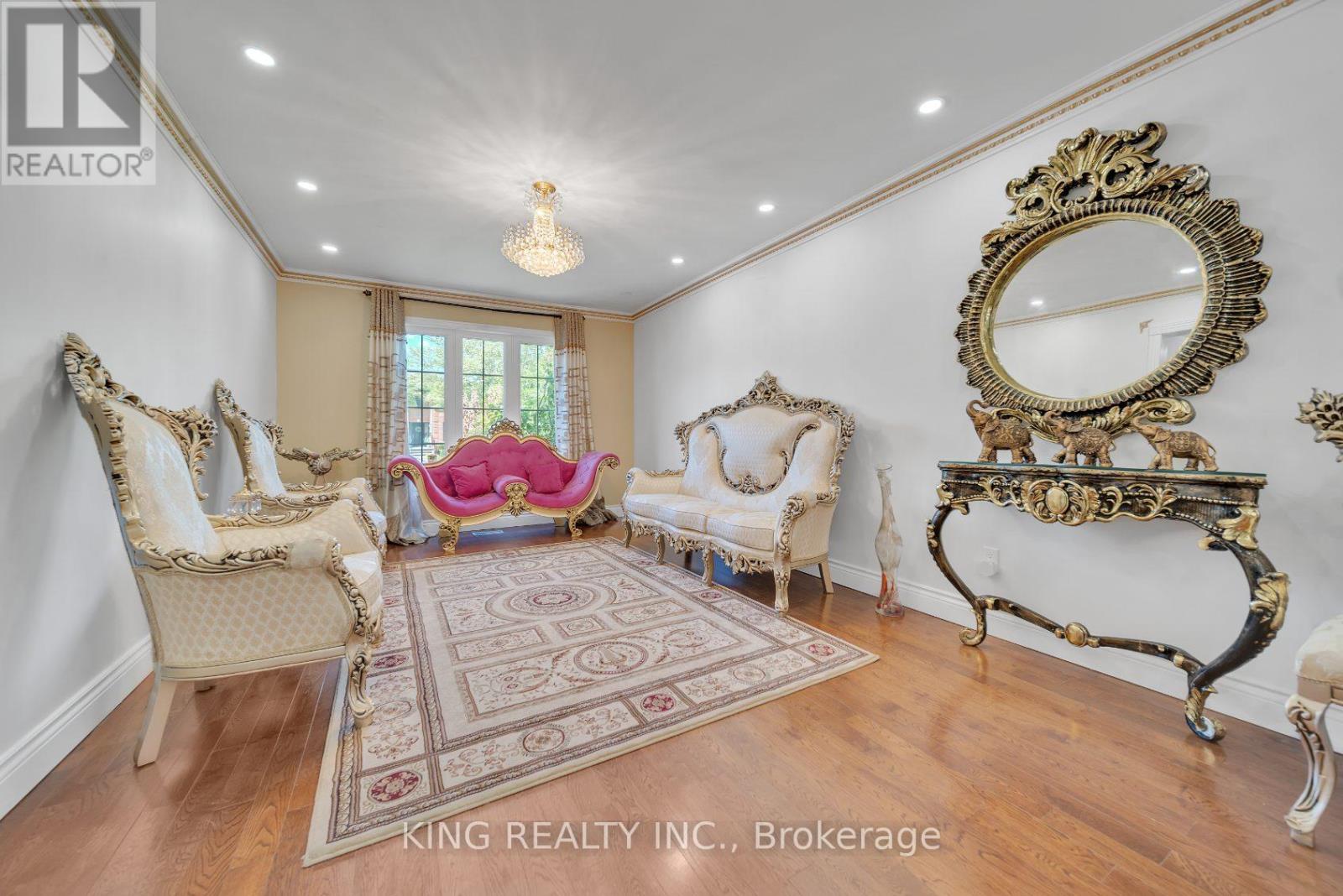 2606 Ambercroft Trail, Mississauga, Ontario  L5M 4K3 - Photo 7 - W12710718