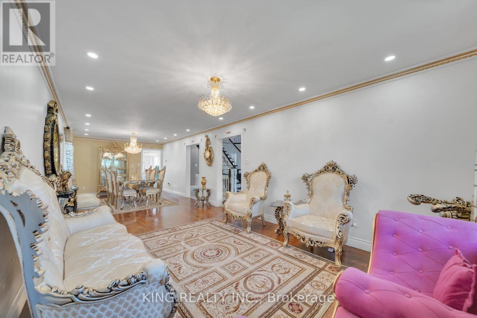 2606 Ambercroft Trail, Mississauga, Ontario  L5M 4K3 - Photo 8 - W12710718