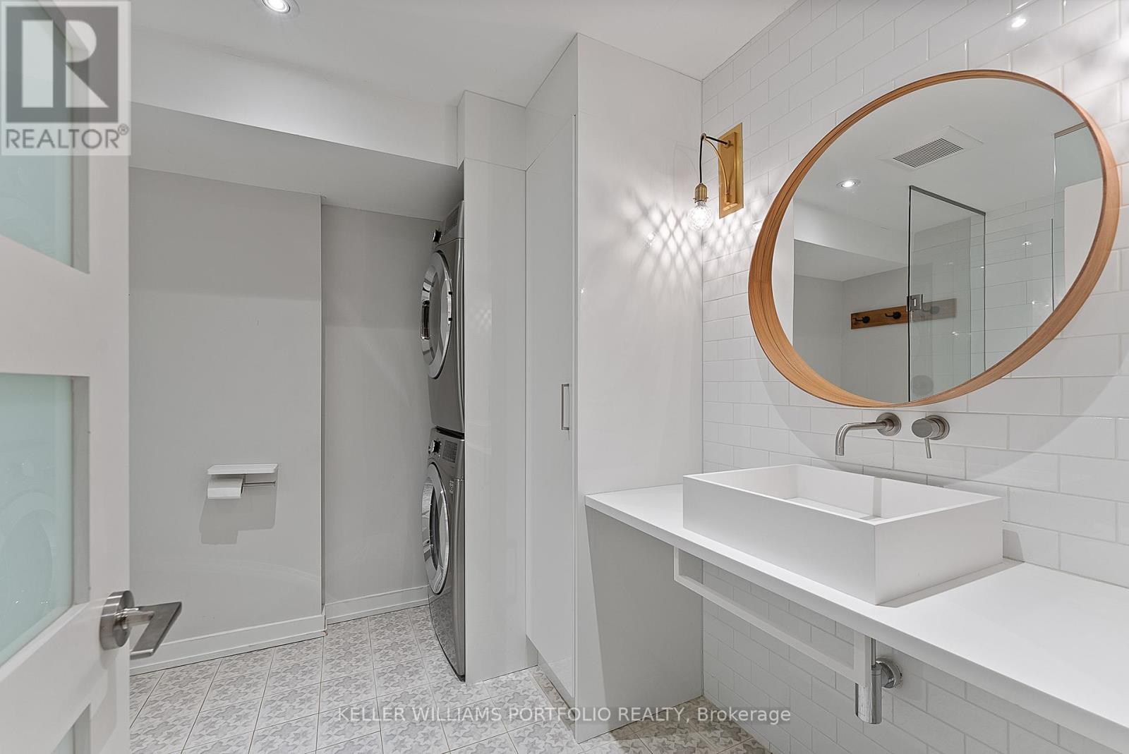 329 Armadale Avenue, Toronto, Ontario  M6S 3X5 - Photo 44 - W12710742