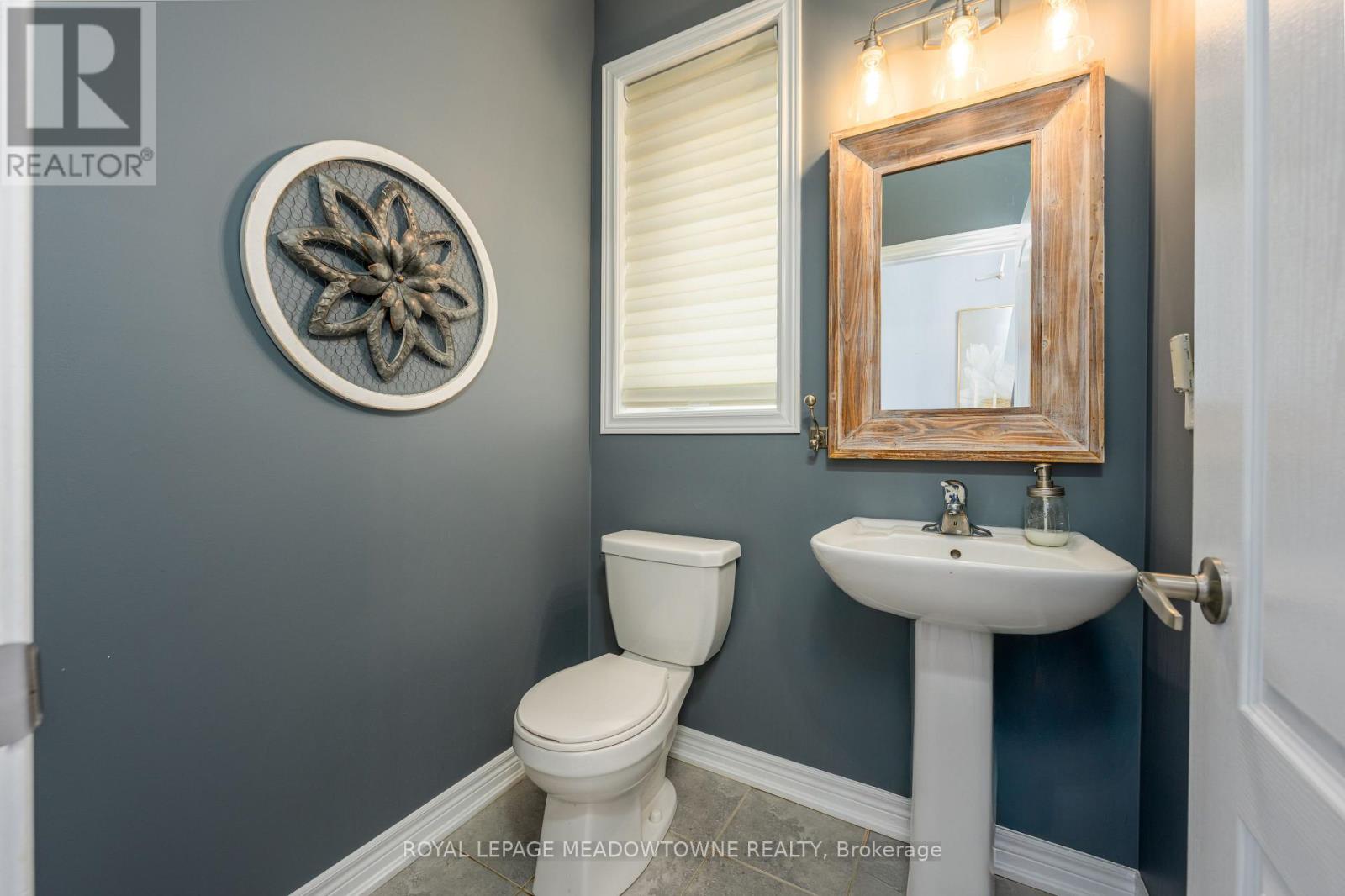 71 Northwest Court, Halton Hills, Ontario  L7G 0K7 - Photo 17 - W12710752