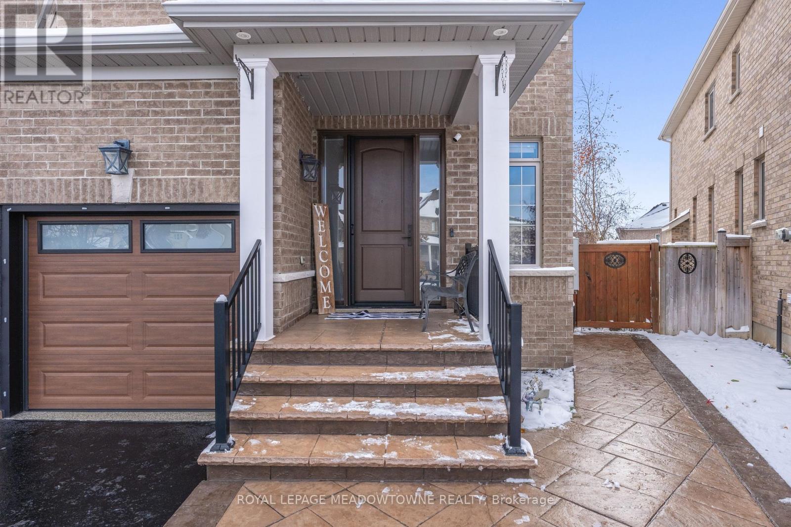 71 Northwest Court, Halton Hills, Ontario  L7G 0K7 - Photo 2 - W12710752