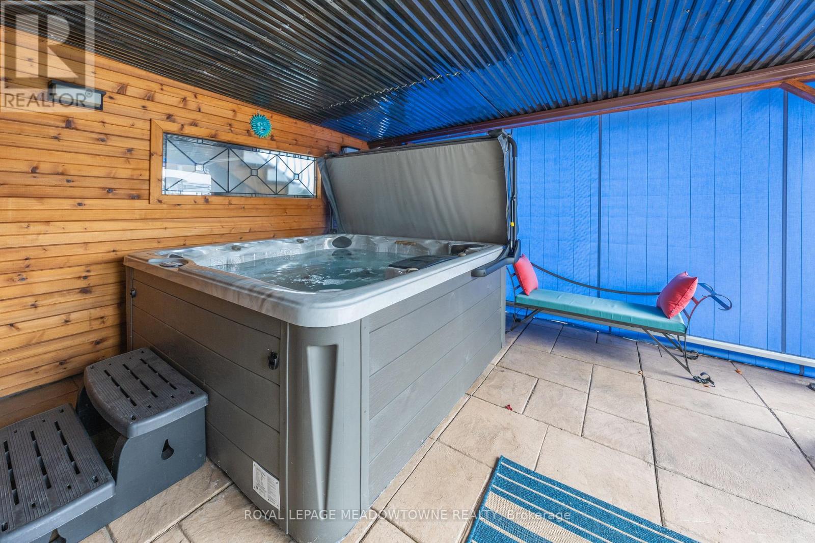 71 Northwest Court, Halton Hills, Ontario  L7G 0K7 - Photo 44 - W12710752