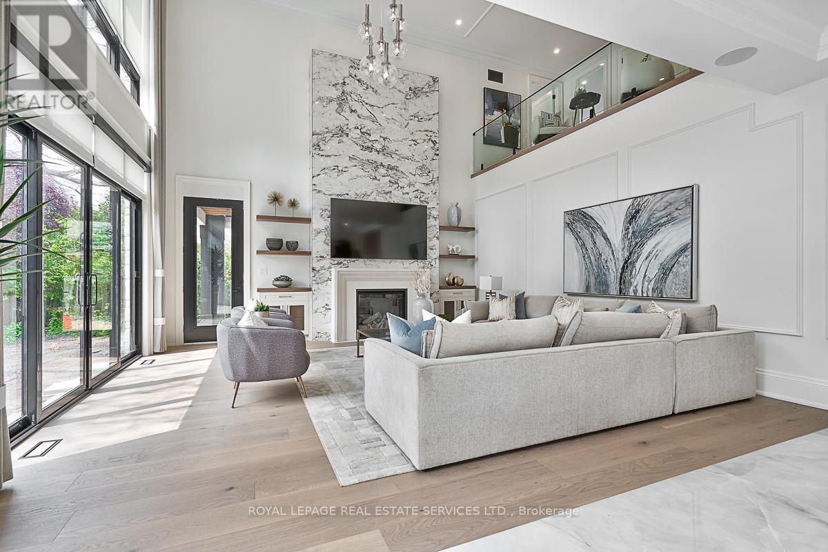 204 Maple Grove Drive, Oakville, Ontario  L6J 4V3 - Photo 18 - W12710790