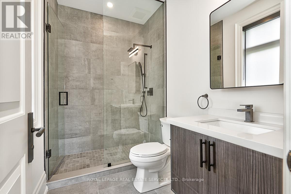 204 Maple Grove Drive, Oakville, Ontario  L6J 4V3 - Photo 32 - W12710790