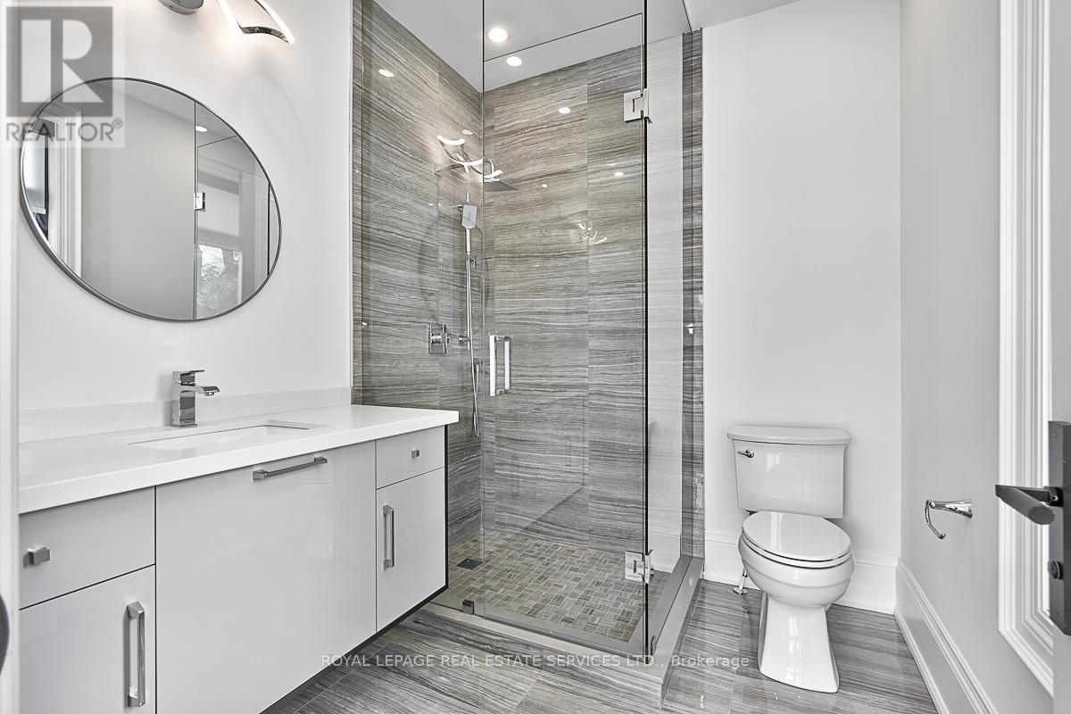 204 Maple Grove Drive, Oakville, Ontario  L6J 4V3 - Photo 39 - W12710790