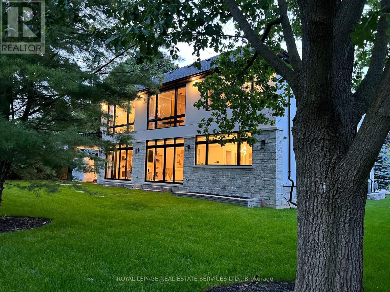 204 Maple Grove Drive, Oakville, Ontario  L6J 4V3 - Photo 47 - W12710790