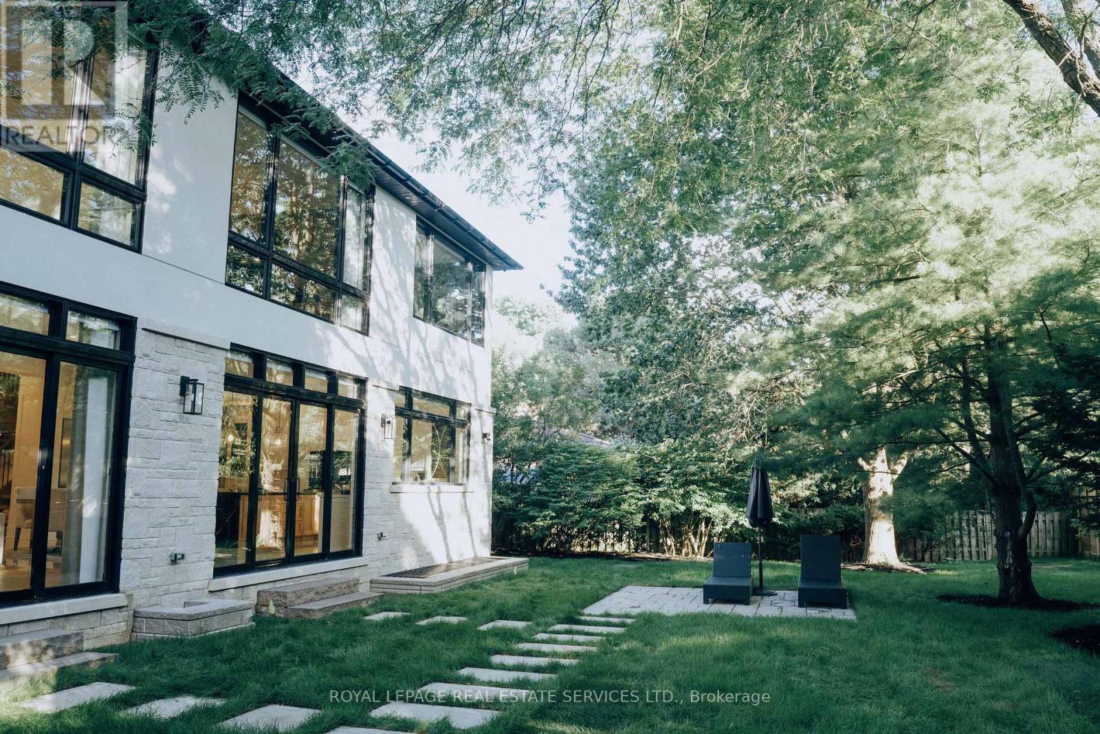 204 Maple Grove Drive, Oakville, Ontario  L6J 4V3 - Photo 48 - W12710790