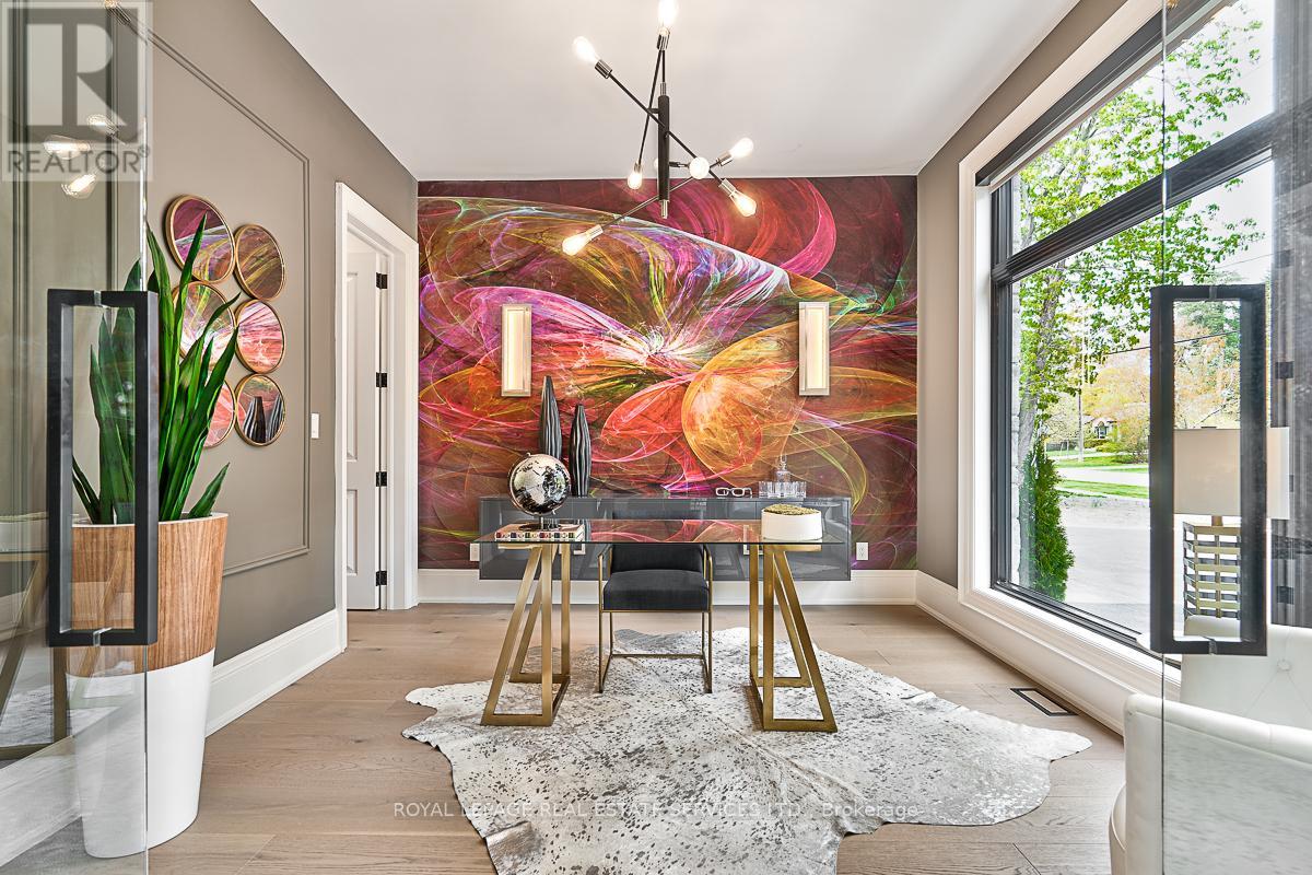 204 Maple Grove Drive, Oakville, Ontario  L6J 4V3 - Photo 6 - W12710790