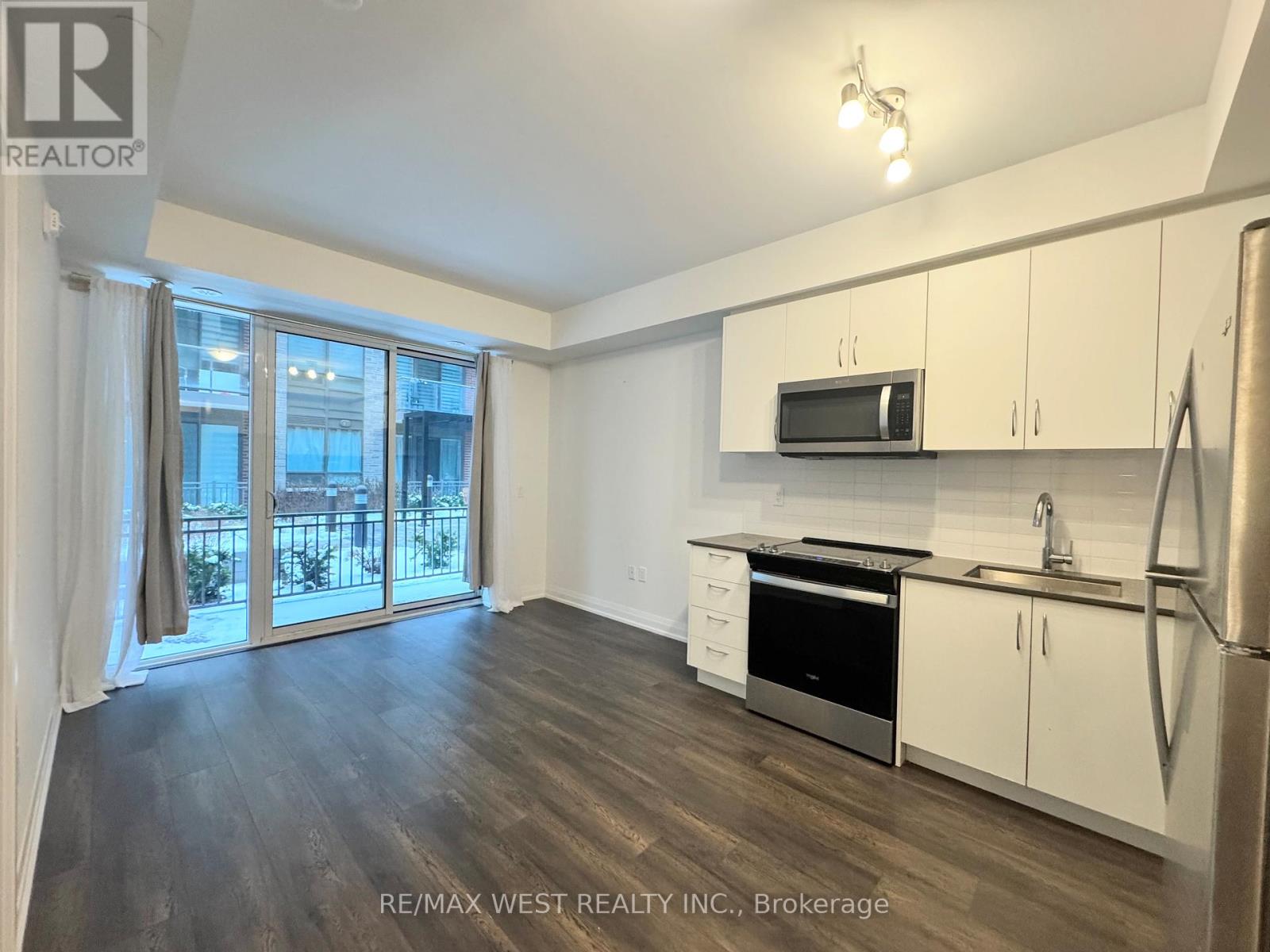 106 - 96 Attmar Drive, Brampton, Ontario  L6P 0Y6 - Photo 4 - W12710546