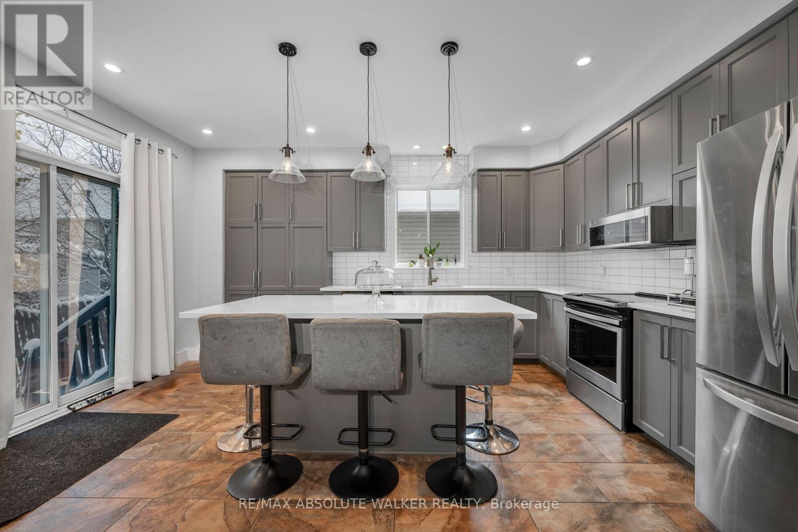 4362 Rainforest Drive, Ottawa, Ontario  K1V 1L4 - Photo 9 - X12675144