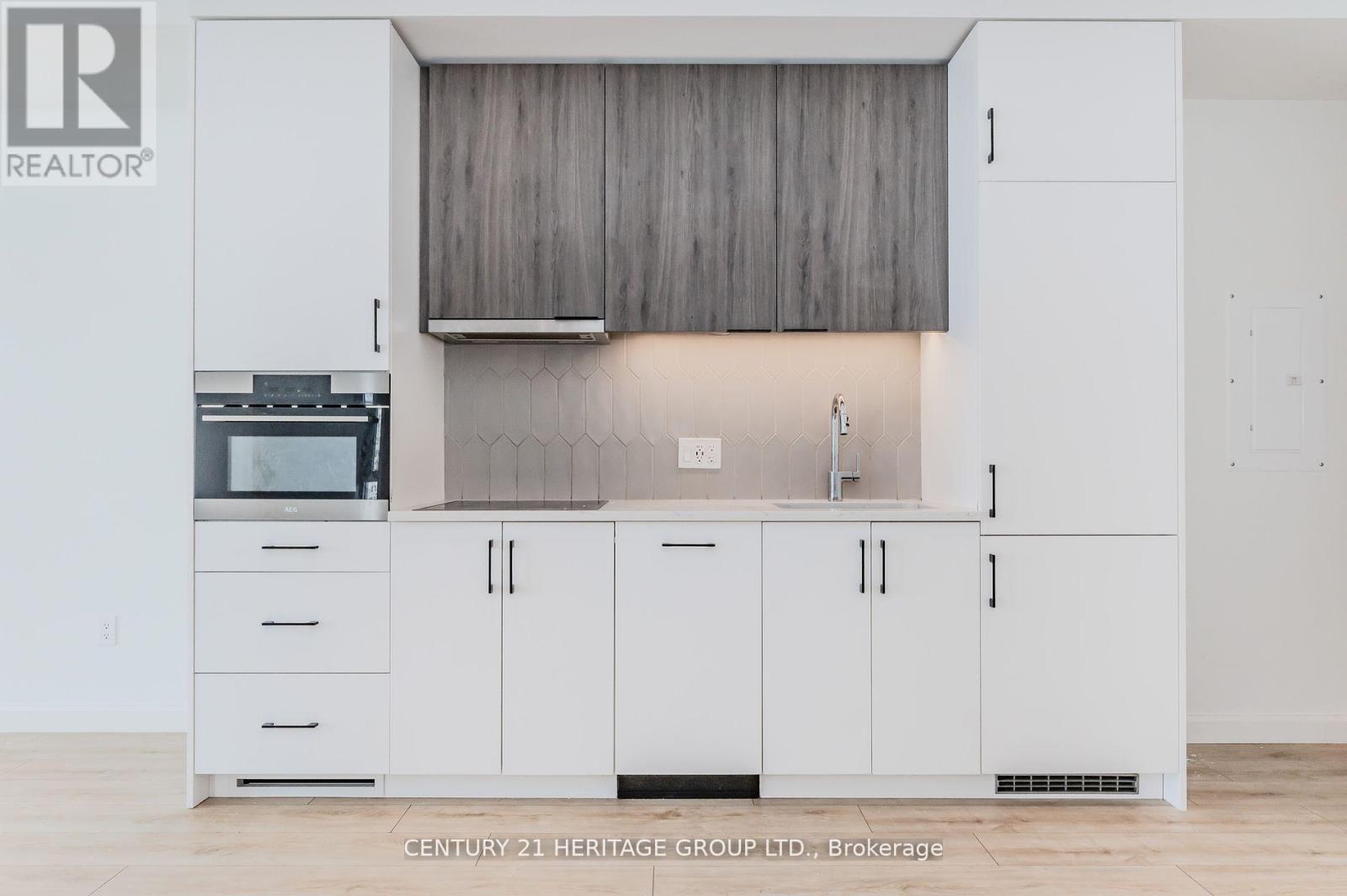 703 - 741 King Street W, Kitchener, Ontario  N2G 1E5 - Photo 14 - X12710708