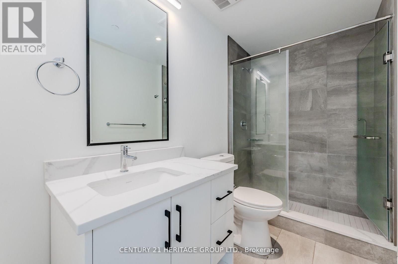 703 - 741 King Street W, Kitchener, Ontario  N2G 1E5 - Photo 23 - X12710708