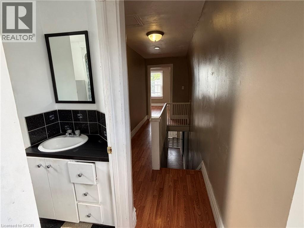 465 East Main Street, Welland, Ontario  L3B 3X7 - Photo 14 - 40743013