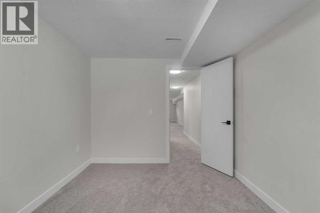 8420 Centre Street Ne, Calgary, Alberta  T3K 1Y1 - Photo 30 - A2280336