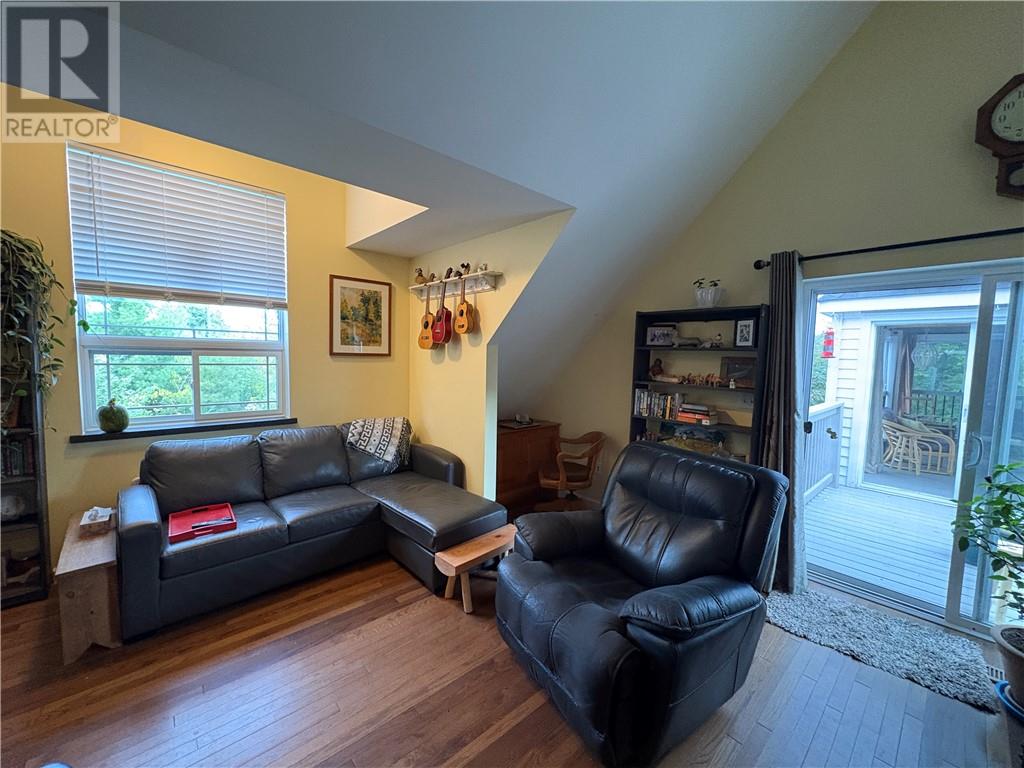 33 St Paul St., Killarney, Ontario  P0M 2A0 - Photo 7 - 2126126