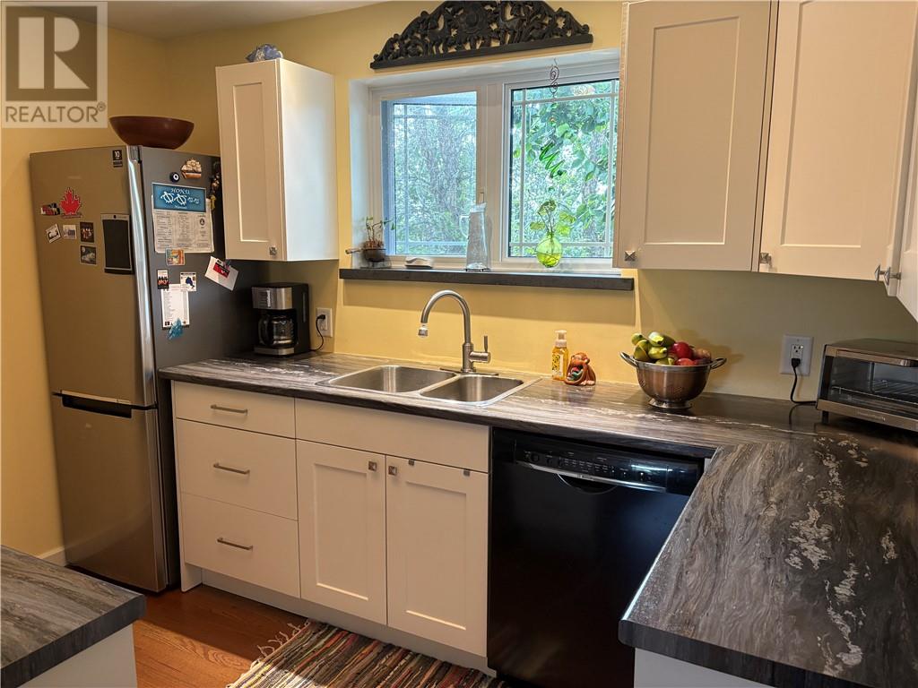 33 St Paul St., Killarney, Ontario  P0M 2A0 - Photo 9 - 2126126