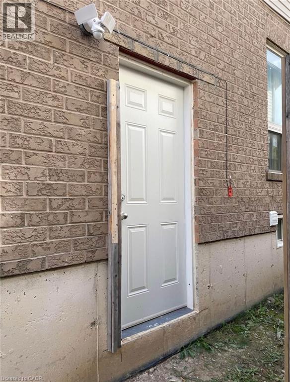 401 Old Mud Street Unit# Bsmt, Stoney Creek, Ontario  L8J 4A1 - Photo 12 - 40799622