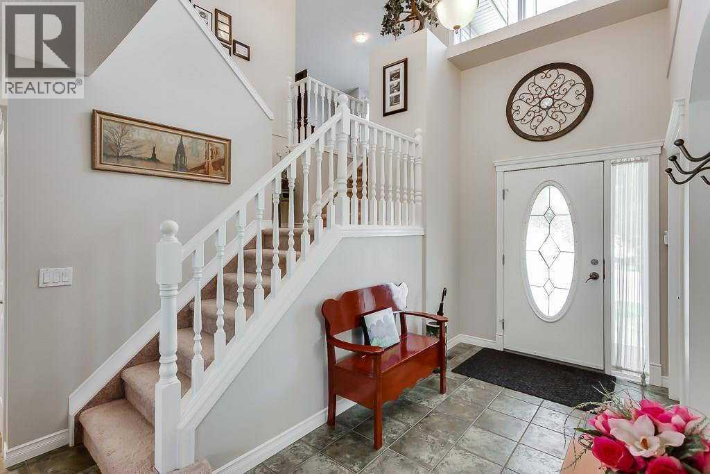 249 West Lakeview Place, Chestermere, Alberta  T1X 1K4 - Photo 11 - A2242219