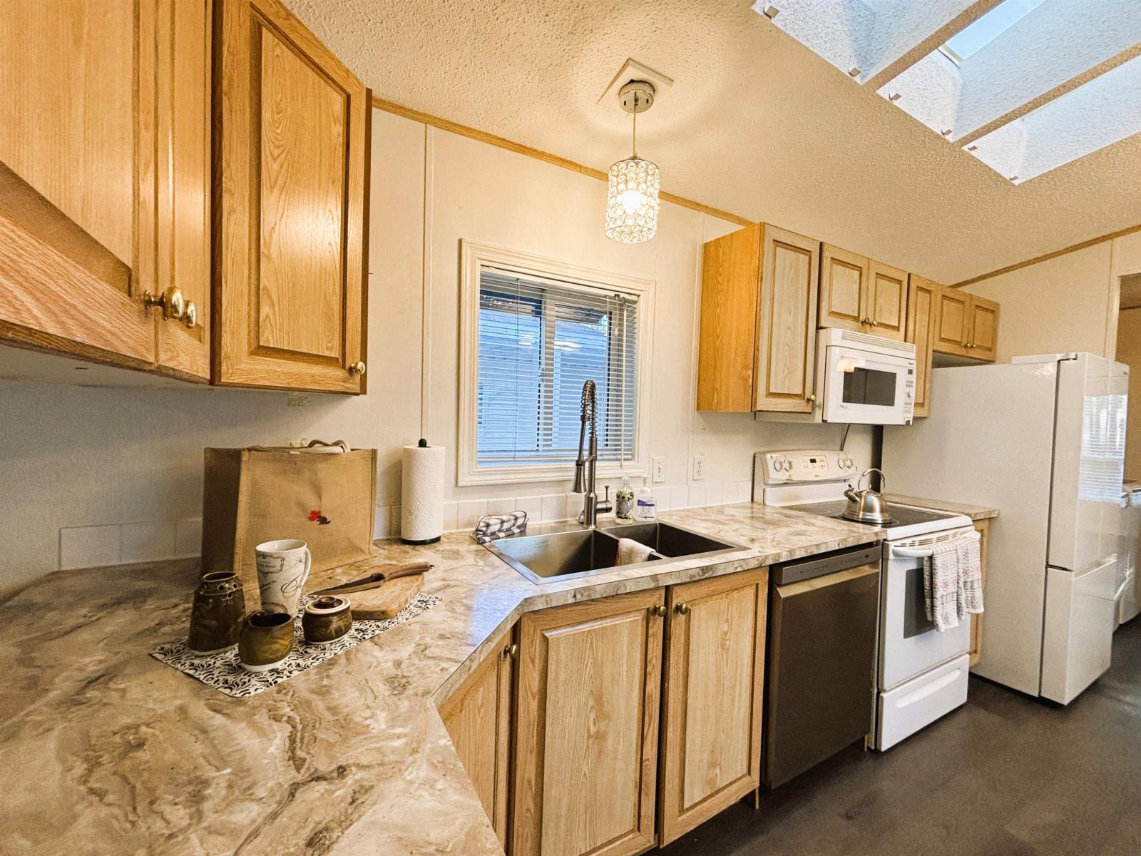 4 6338 Vedder Road, Sardis South, Chilliwack, British Columbia  V2R 1C6 - Photo 5 - R3038918