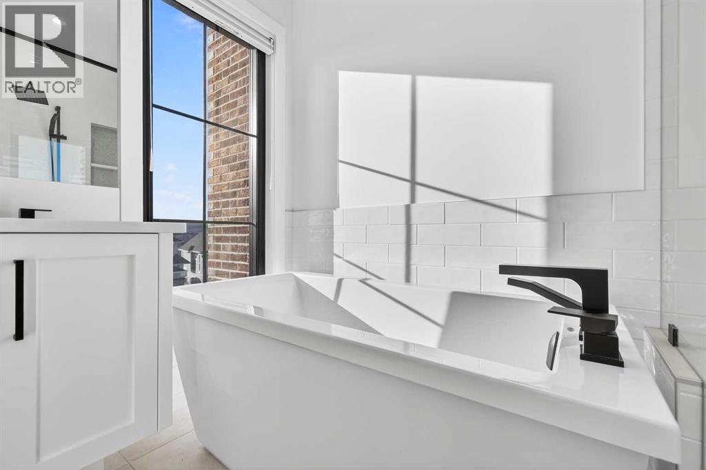 140 Discovery Drive Sw, Calgary, Alberta  T3H 4N7 - Photo 32 - A2279837