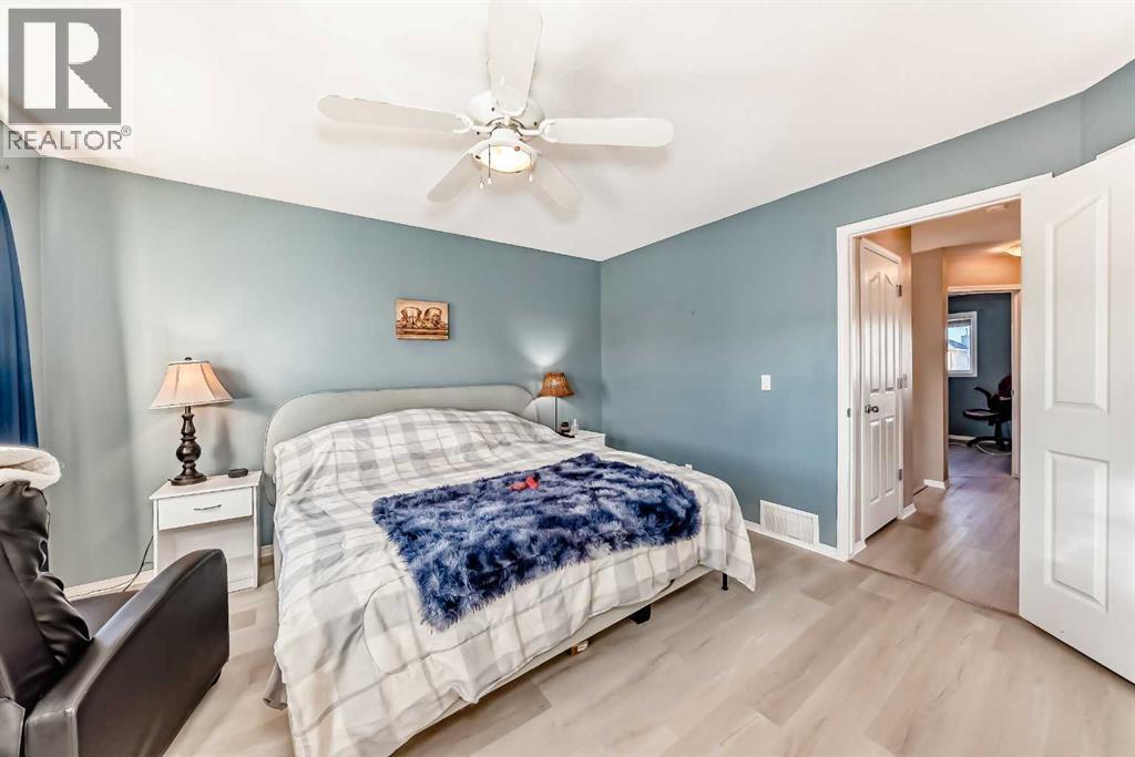 47 Bridlecrest Road Sw, Calgary, Alberta  T2Y 5J2 - Photo 21 - A2278844