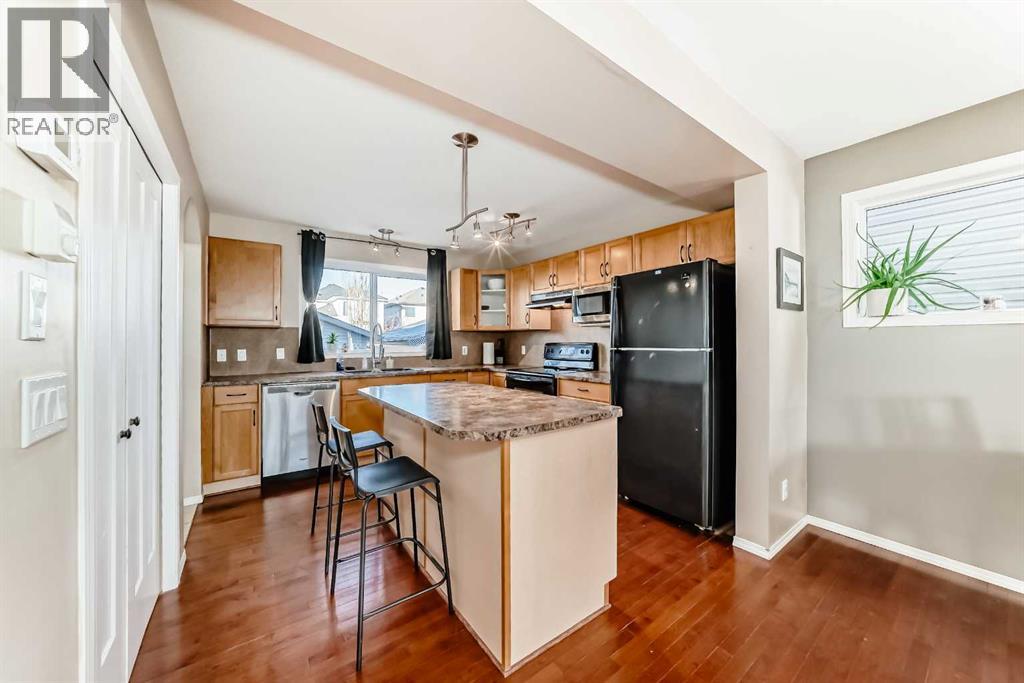 47 Bridlecrest Road Sw, Calgary, Alberta  T2Y 5J2 - Photo 4 - A2278844