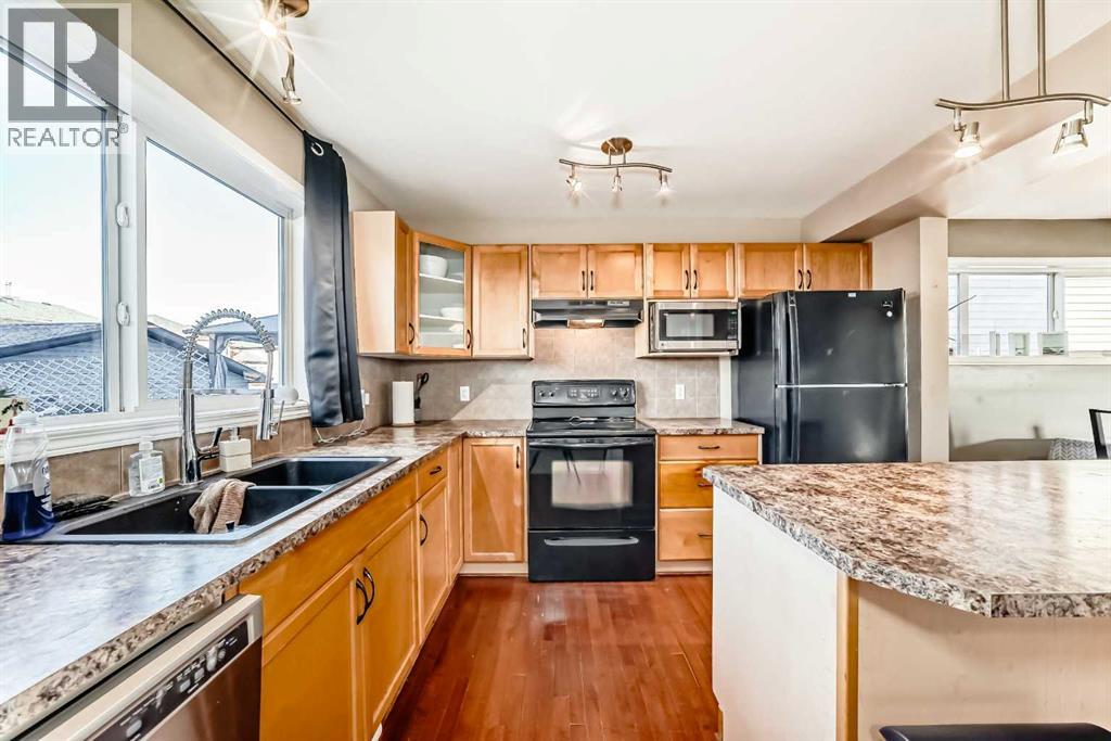 47 Bridlecrest Road Sw, Calgary, Alberta  T2Y 5J2 - Photo 7 - A2278844