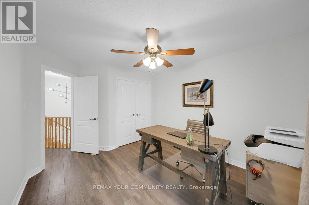 373 Gilpin Drive, Newmarket, Ontario  L3X 3H2 - Photo 22 - N12695156