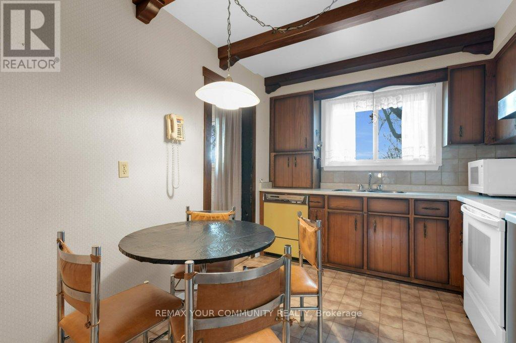 28 Stately Way, Markham, Ontario  L3T 3Z8 - Photo 14 - N12671126