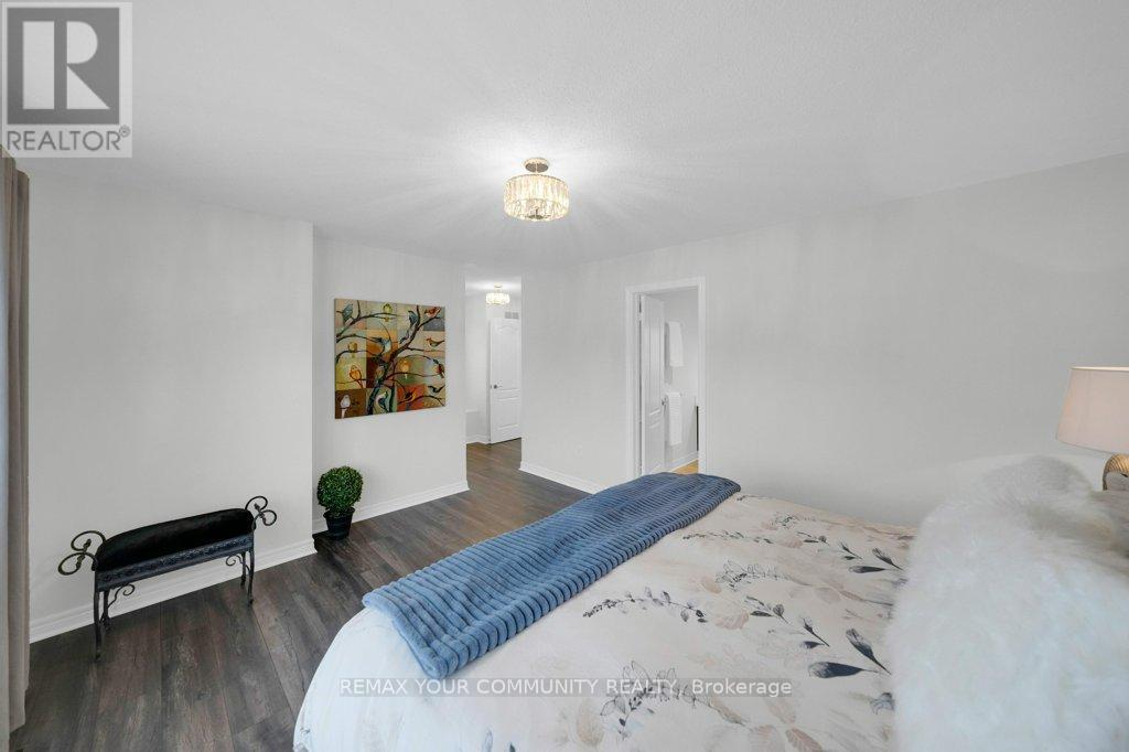 373 Gilpin Drive, Newmarket, Ontario  L3X 3H2 - Photo 19 - N12695156