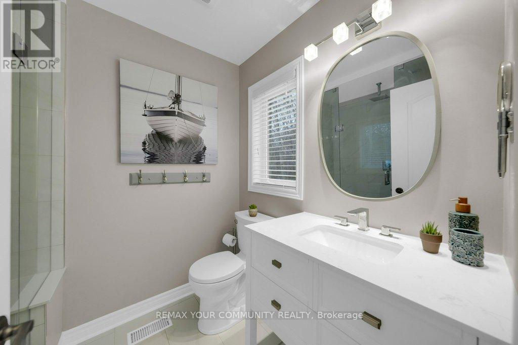 373 Gilpin Drive, Newmarket, Ontario  L3X 3H2 - Photo 15 - N12695156