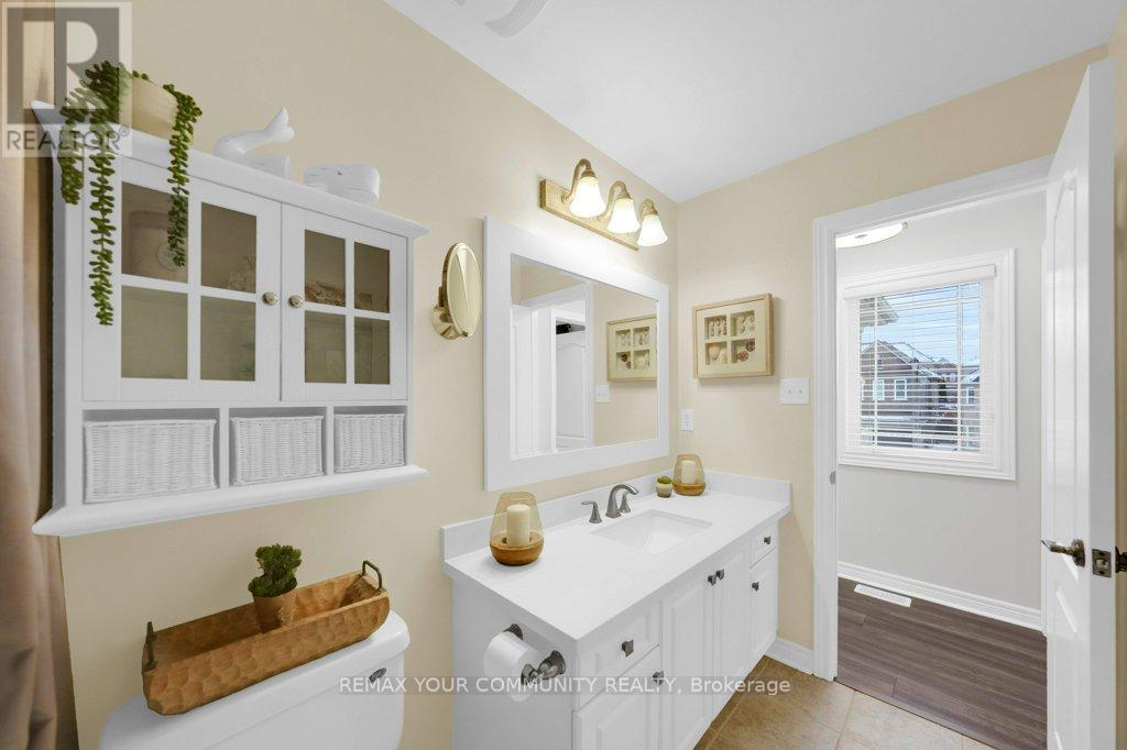 373 Gilpin Drive, Newmarket, Ontario  L3X 3H2 - Photo 24 - N12695156