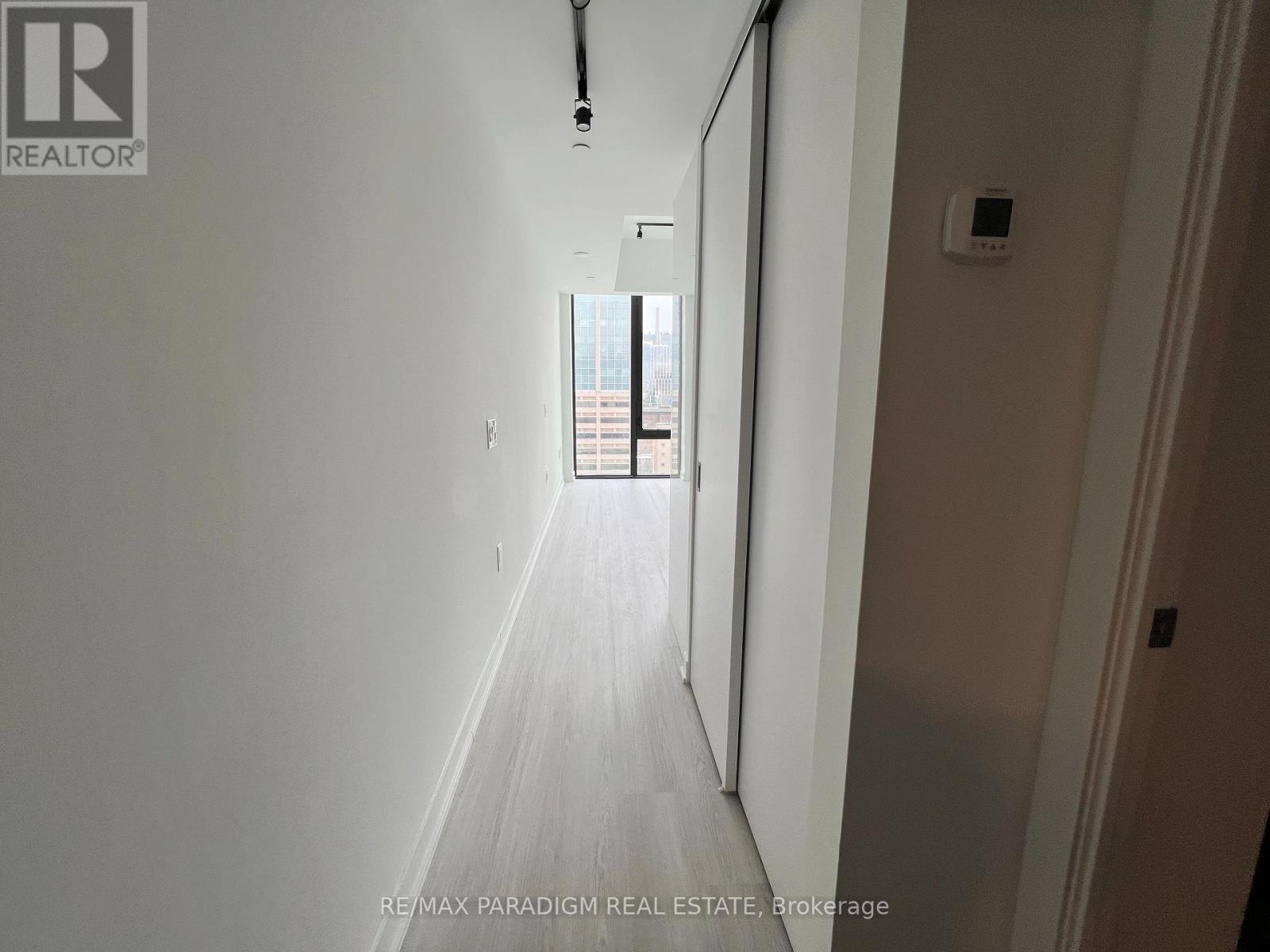 1706 - 195 Mccaul Street, Toronto, Ontario  M5T 0E5 - Photo 2 - C12710888