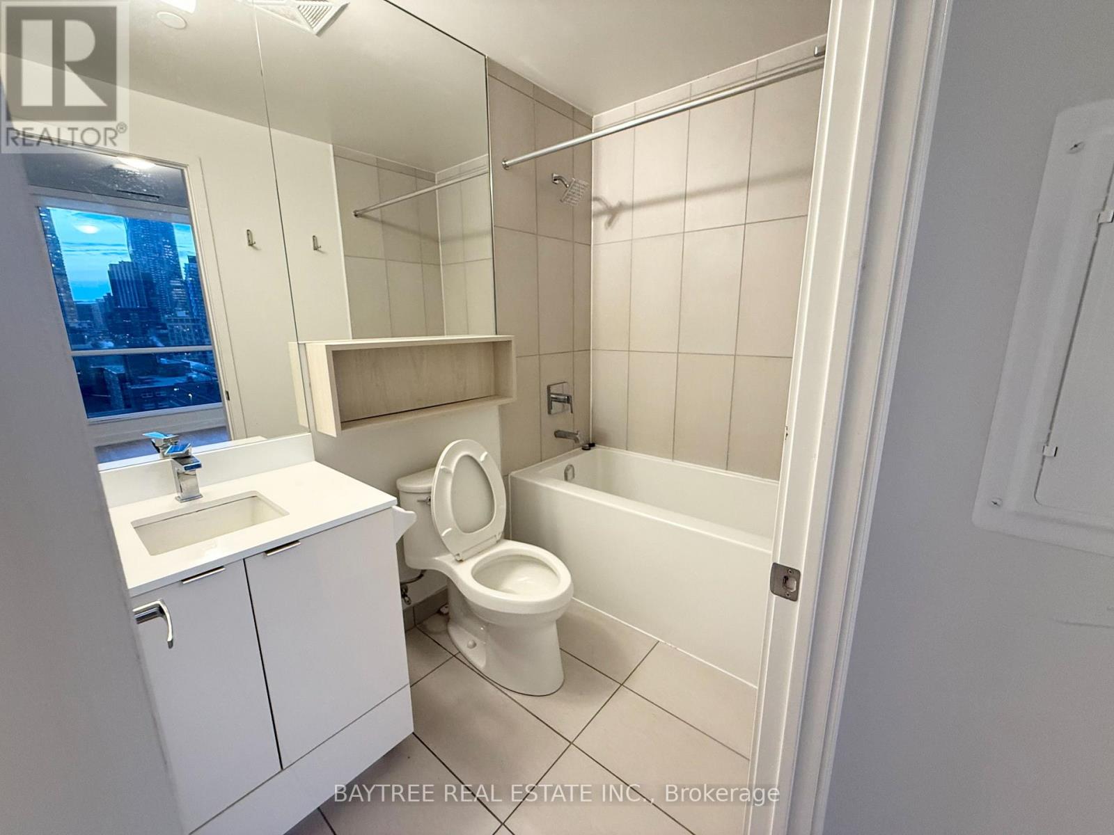 1053 - 121 Lower Sherbourne Street, Toronto, Ontario  M5A 0W8 - Photo 13 - C12710958