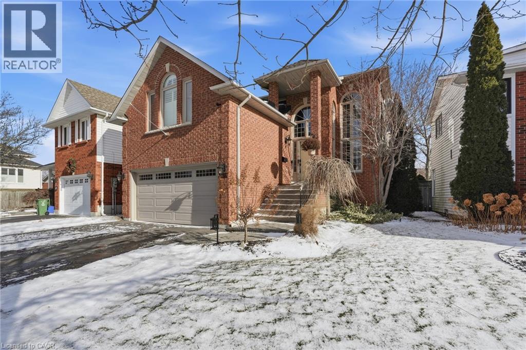 36 Pinecreek Road, Waterdown, Ontario  L8B 0H1 - Photo 1 - 40784472