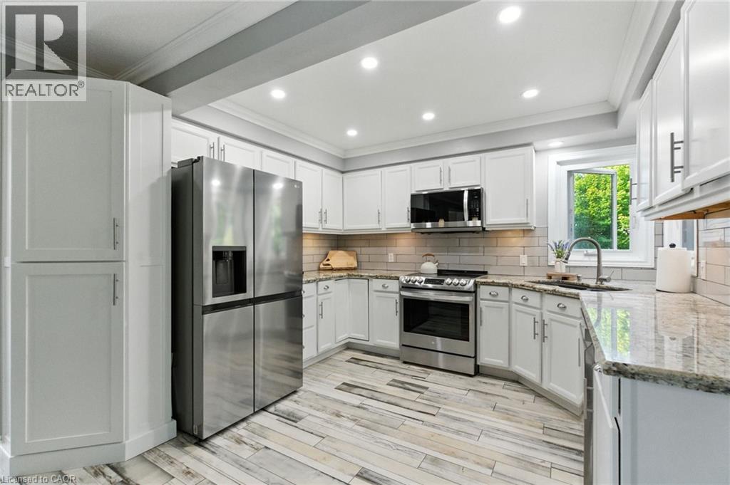 36 Pinecreek Road, Waterdown, Ontario  L8B 0H1 - Photo 14 - 40784472