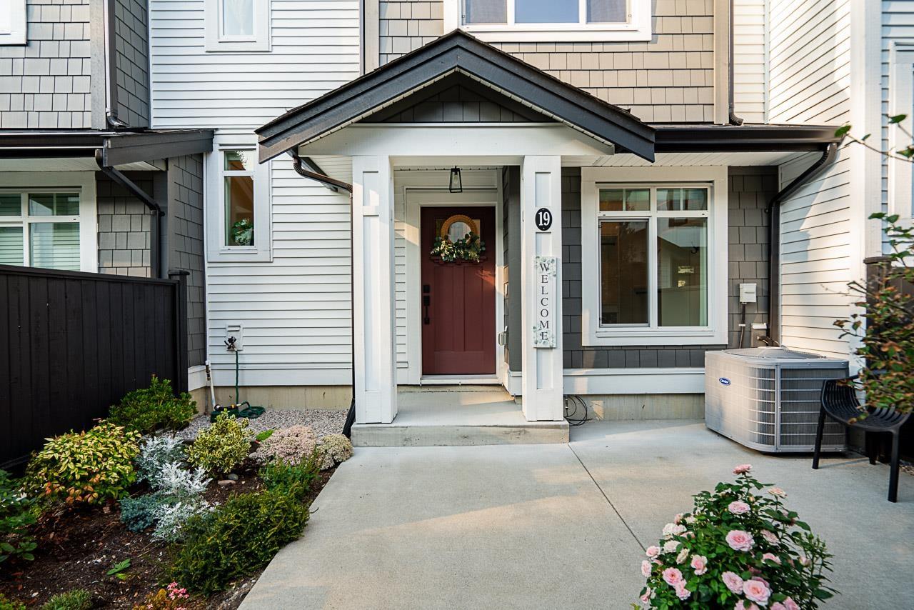 19 6897 201 Street, Langley, British Columbia  V2Y 0Z3 - Photo 2 - R3080743