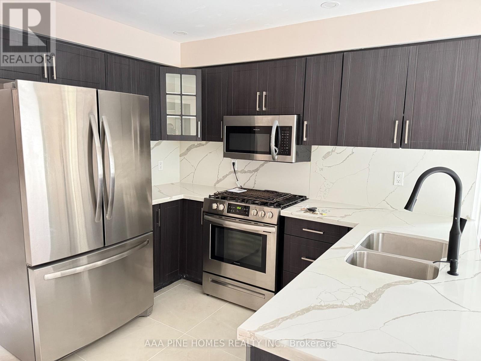 600 Whistler Drive, Oshawa, Ontario  L1J 8K2 - Photo 32 - E12710890