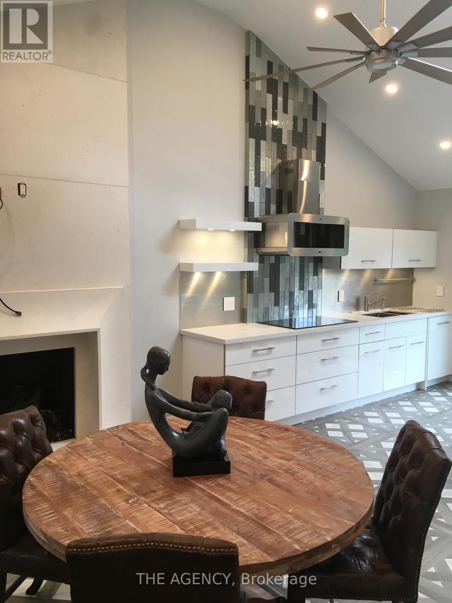 Main Floor - 40 Howard Road, Newmarket, Ontario  L3Y 3G7 - Photo 5 - N12710952