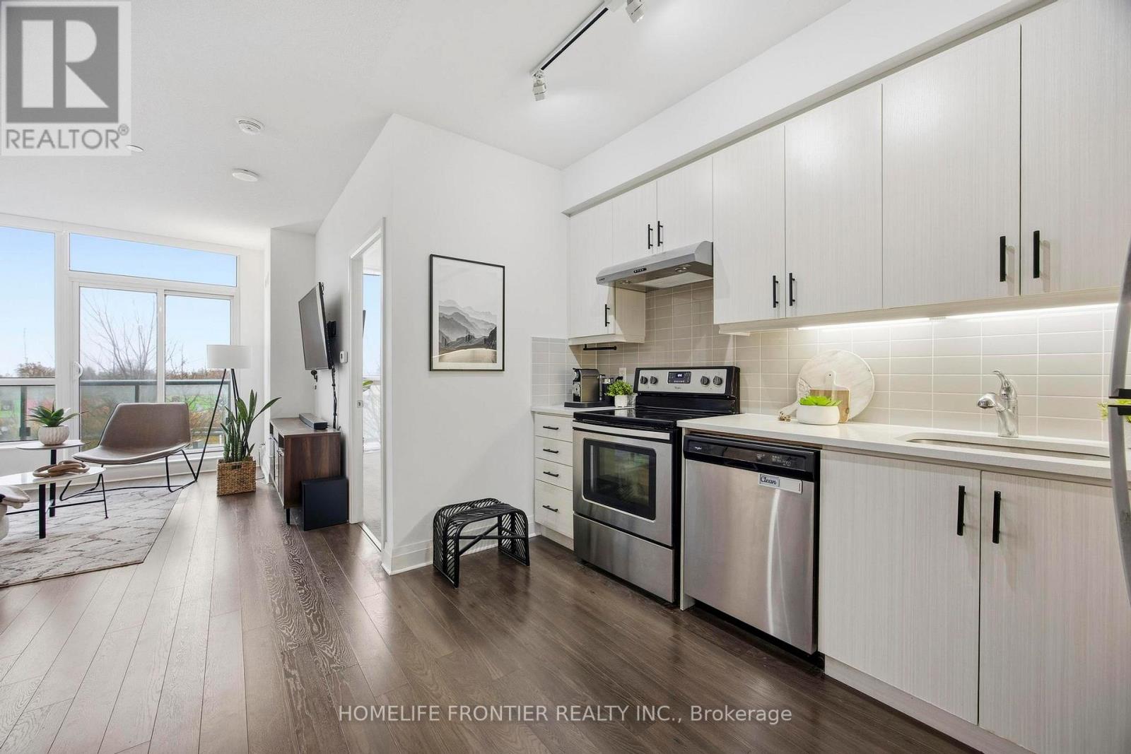 210 - 17 Zorra Street, Toronto, Ontario  M8Z 0C8 - Photo 3 - W12710872