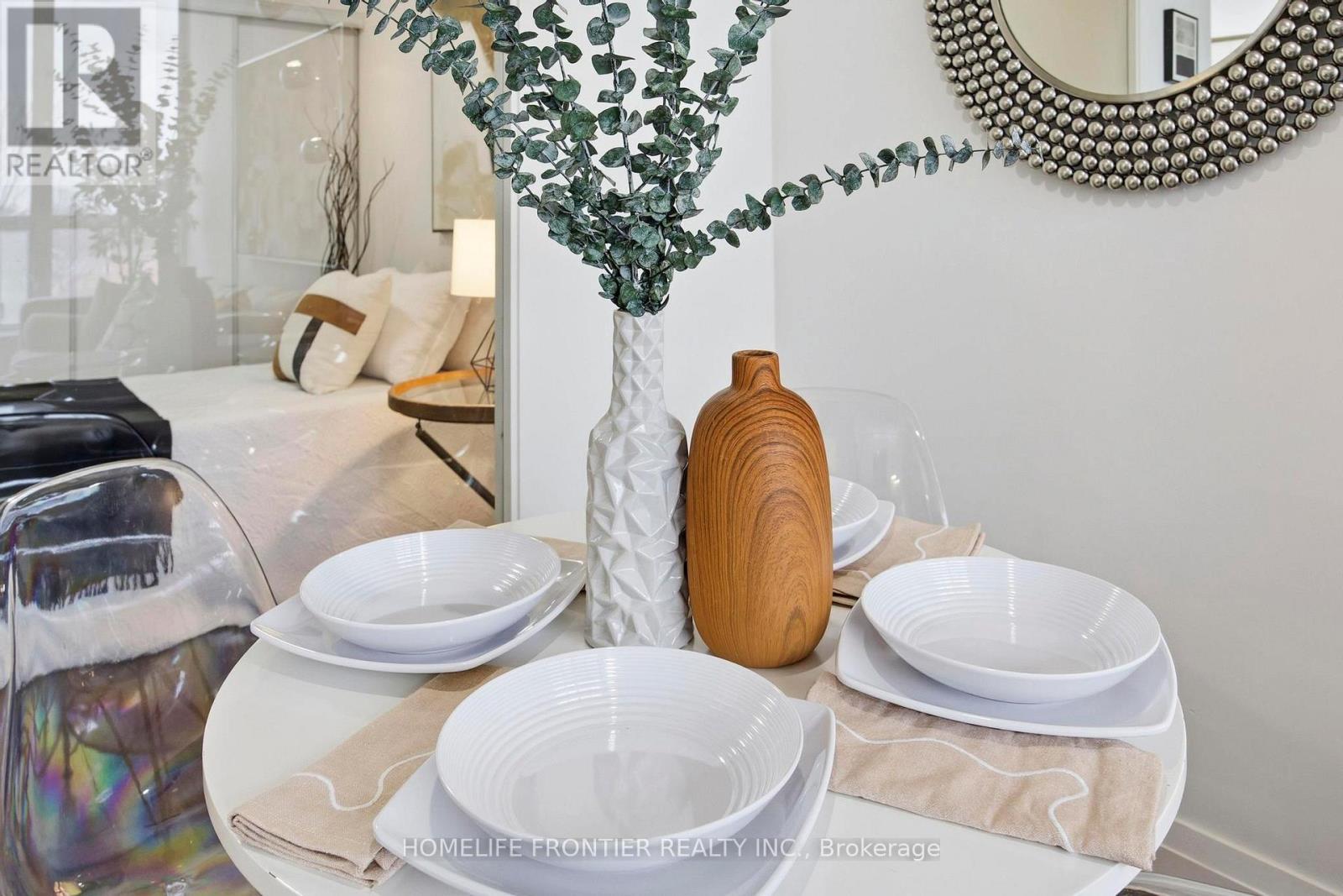 210 - 17 Zorra Street, Toronto, Ontario  M8Z 0C8 - Photo 7 - W12710872