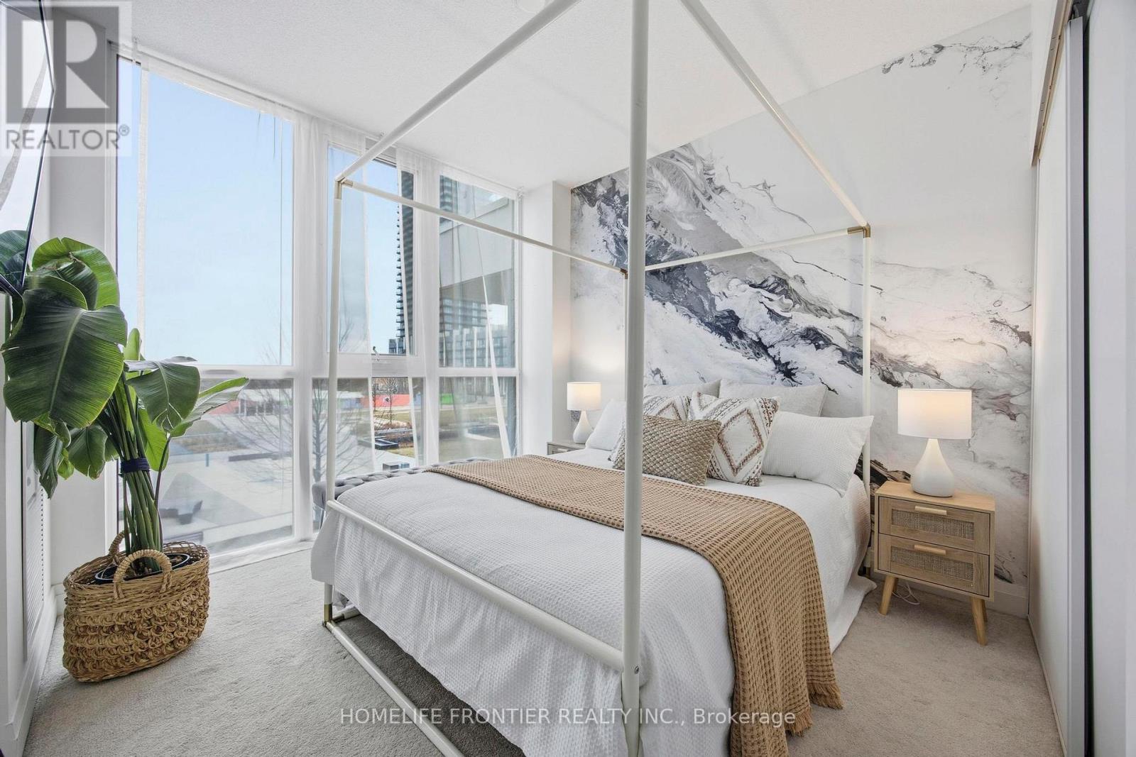 210 - 17 Zorra Street, Toronto, Ontario  M8Z 0C8 - Photo 17 - W12710872