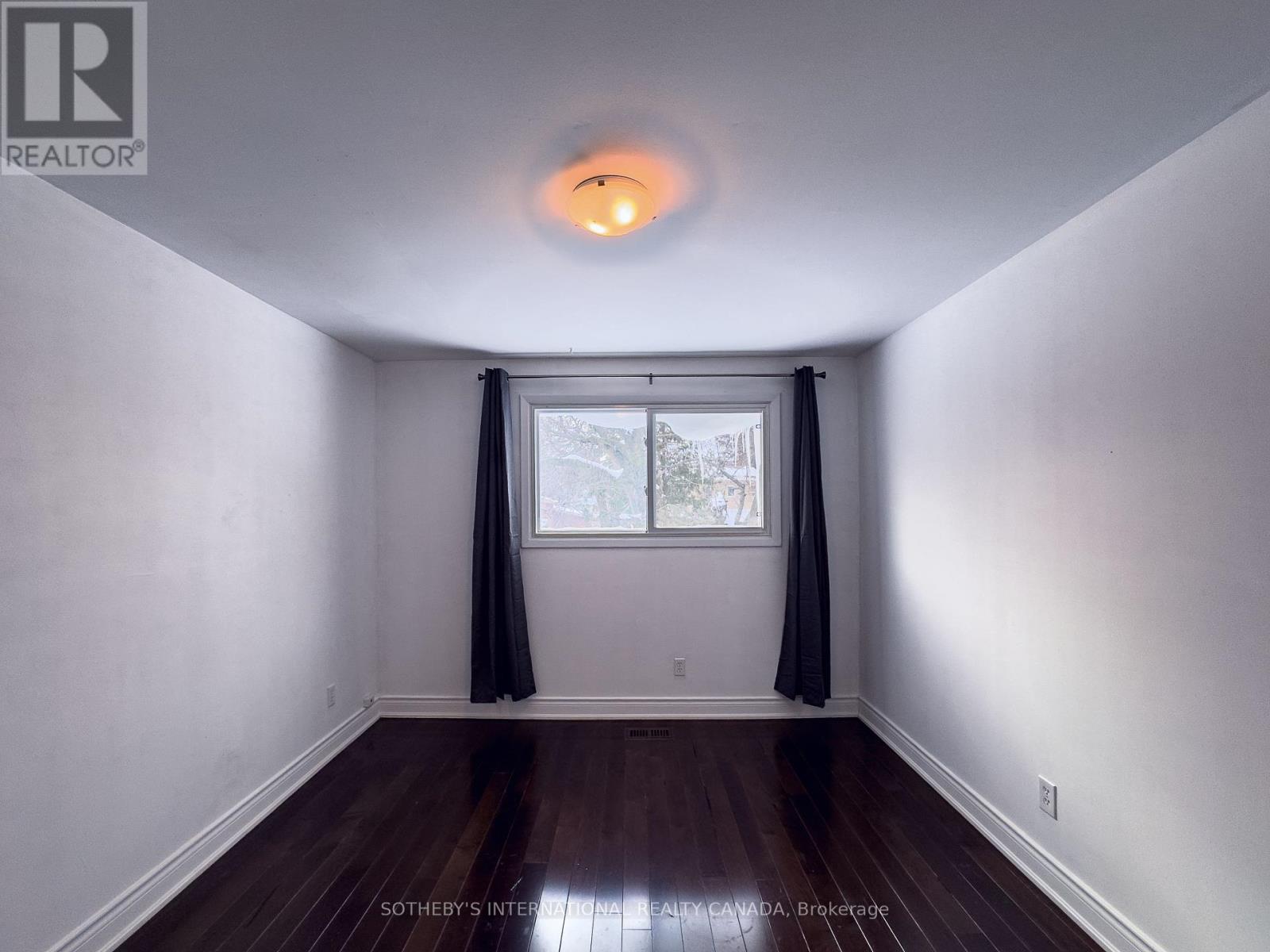 Upper - 3240 Trisha Downs, Mississauga, Ontario  L5A 2A7 - Photo 16 - W12710882