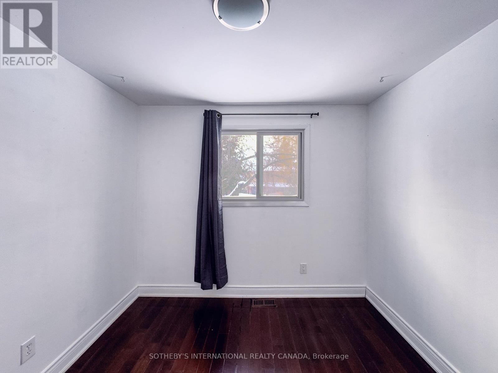 Upper - 3240 Trisha Downs, Mississauga, Ontario  L5A 2A7 - Photo 18 - W12710882