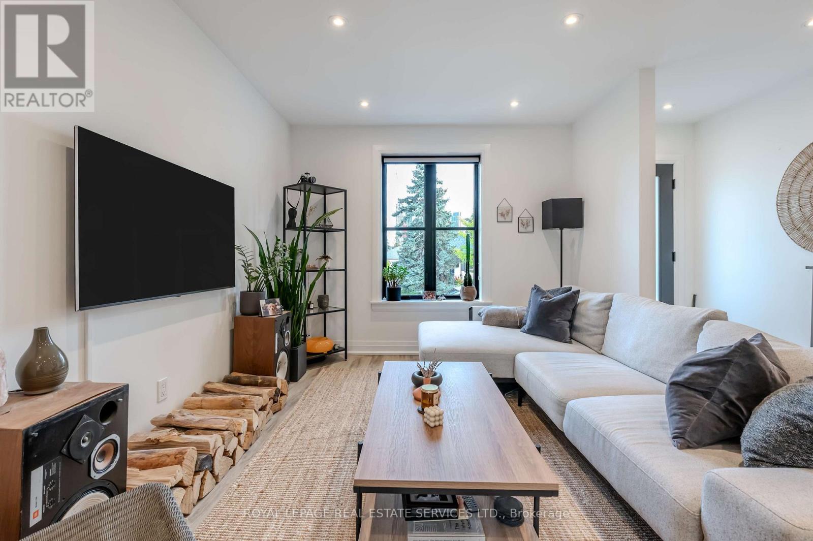 18 Milton Street, Toronto, Ontario  M8Y 2X5 - Photo 10 - W12710902