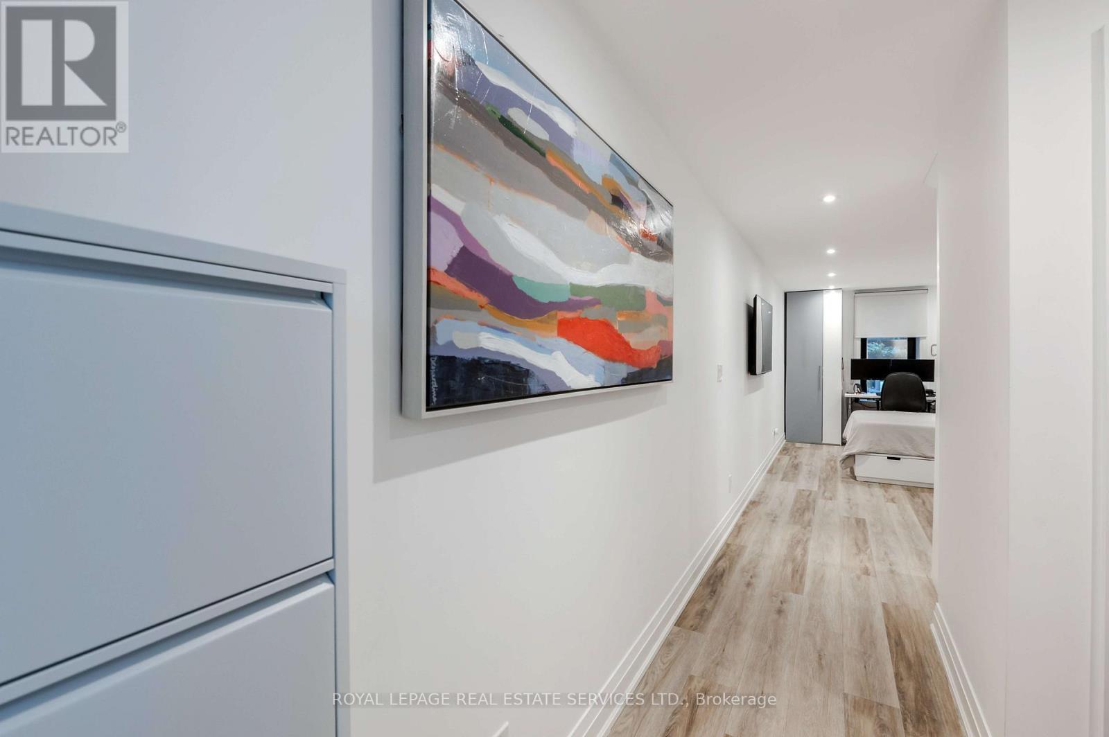 18 Milton Street, Toronto, Ontario  M8Y 2X5 - Photo 25 - W12710902